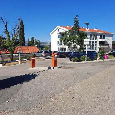 Apartments Tatjana Selce Exterior photo