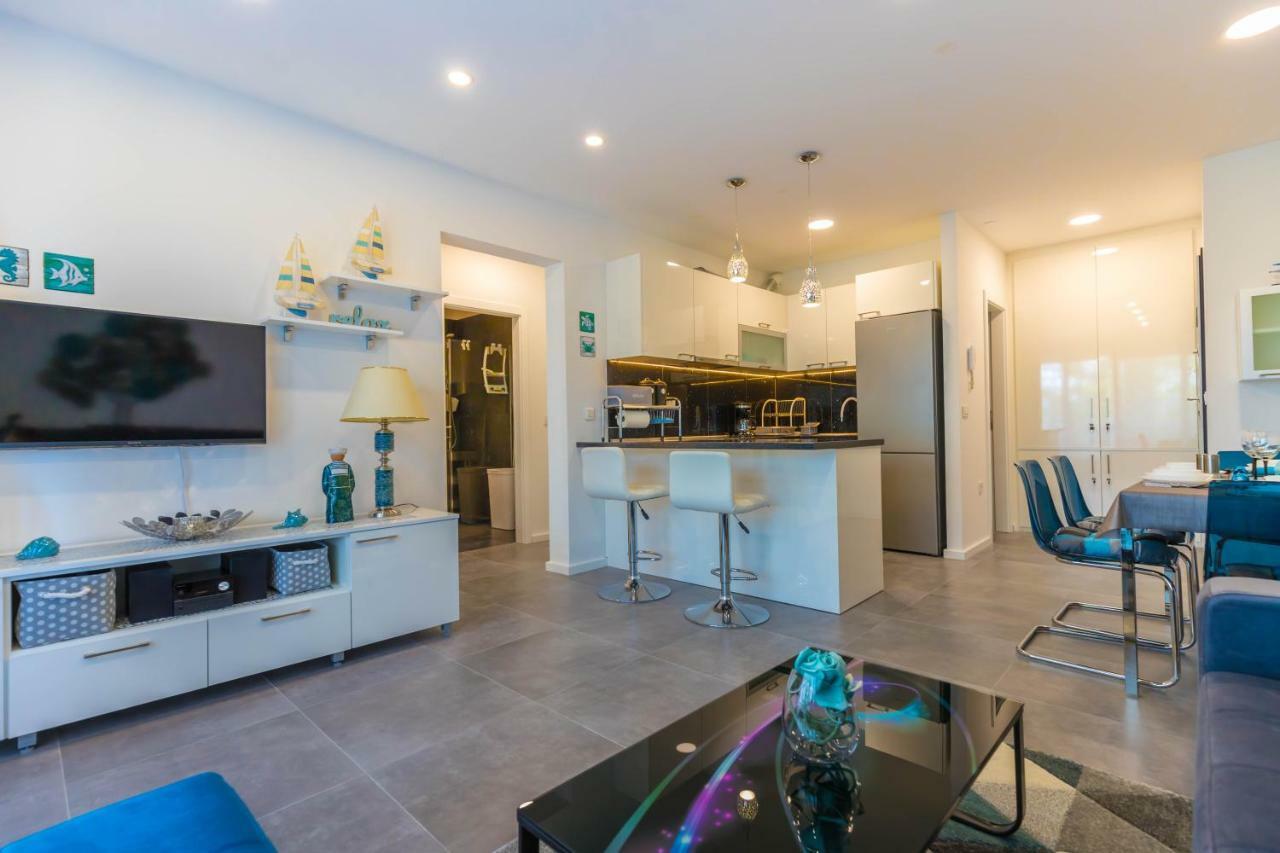 Apartments Tatjana Selce Exterior photo