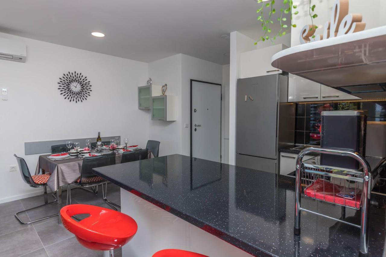 Apartments Tatjana Selce Exterior photo